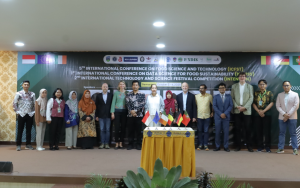 Read more about the article Fakultas Sains dan Teknologi Pertanian UNIMUS Menjadi Tuan Rumah Ajang Ilmiah Internasional Bertaraf Dunia