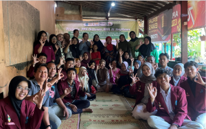 Read more about the article Bangun Budaya Pilah Sampah dari Rumah, TIM PPK Ormawa IMM Al Haytham Unimus Gelar PILAR PRINGAPUS Bersama Warga Kelurahan Pringapus